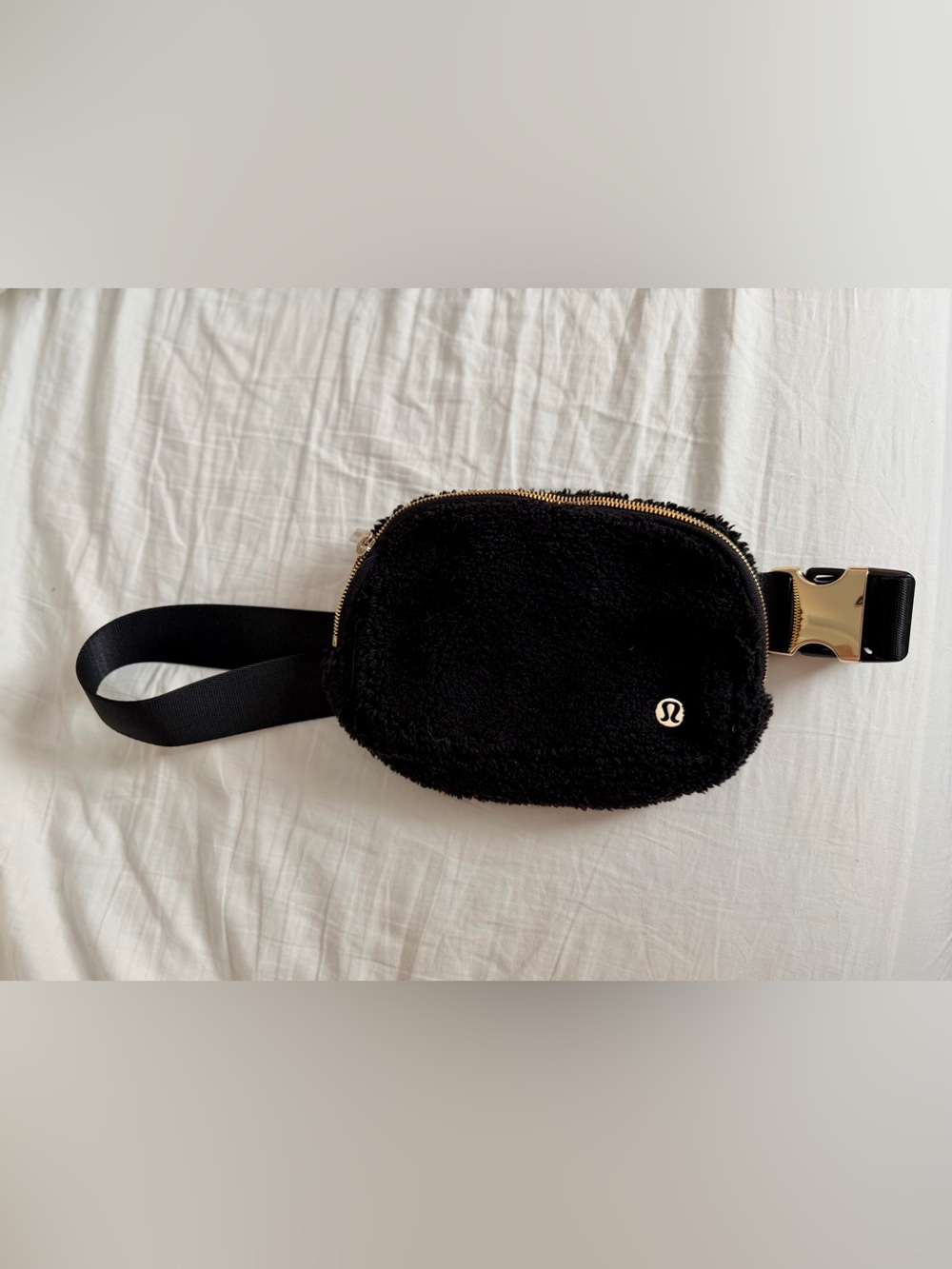 lululemon athletica Black Sherpa Crossbody Belt Bag with Gold Hardware